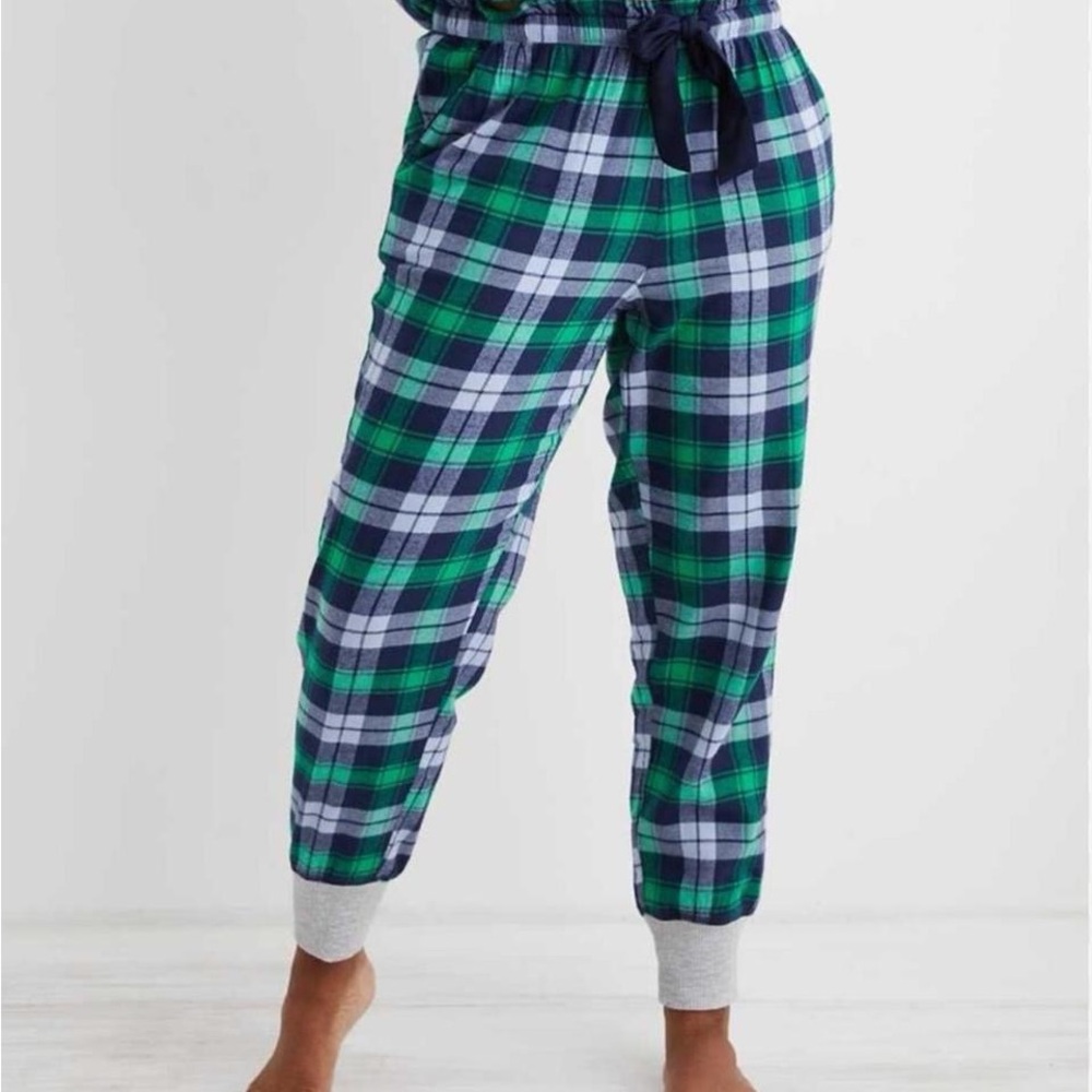 aerie Green & Navy Plaid Jogger Pajama Pants